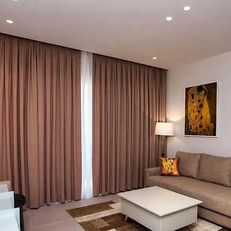 Sav Viridis Center ティラナ