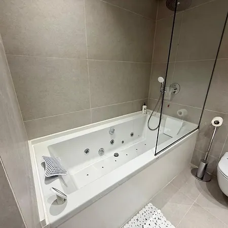 Sav Viridis Center ティラナ