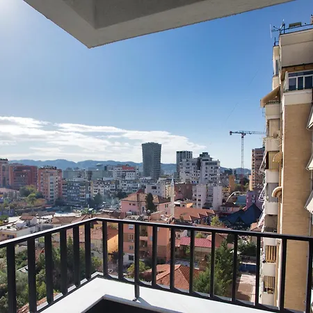 Sav Viridis Center アパート *